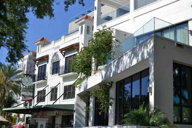 Plenty of shopping and dining options at your doorstep in Downtown St Petersburg Florida