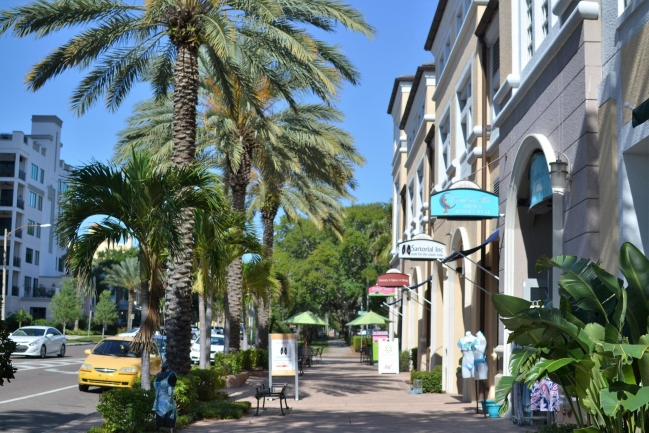 Plenty of shopping and dining options at your doorstep in Downtown St Petersburg Florida