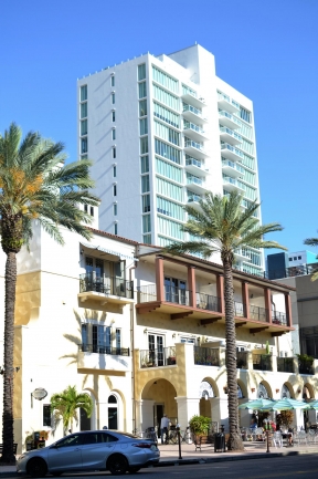 Shops, dining, and entertainment all at your doors step and a short walk from Bliss Luxury Condos in Downtown St Petersburg Florida