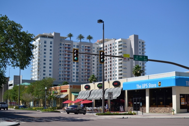 Casablanca Towers Condos in Downtown St Petersburg Florida is close to dining, shopping, and entertainment options.